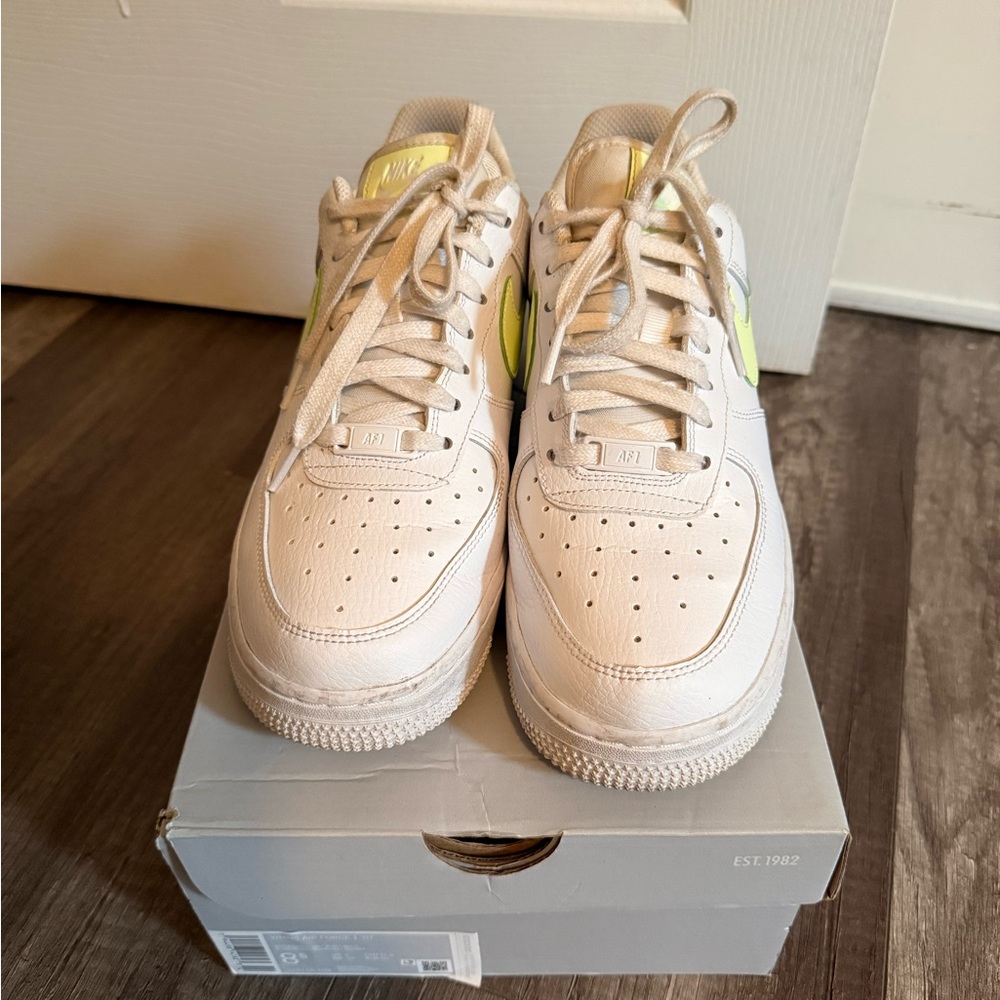 Women’s Nike Air Force 1 ‘07 Size:8.5 - Picture 6 of 7